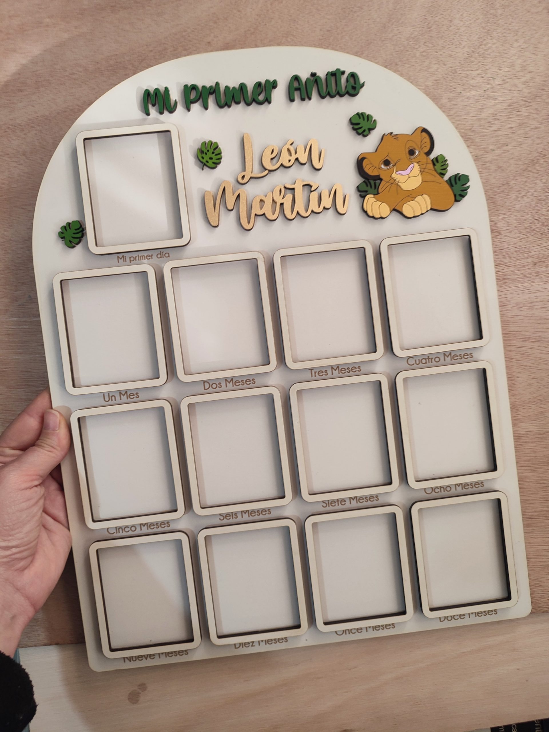 Tablero para fotitos del Primer año Blanco